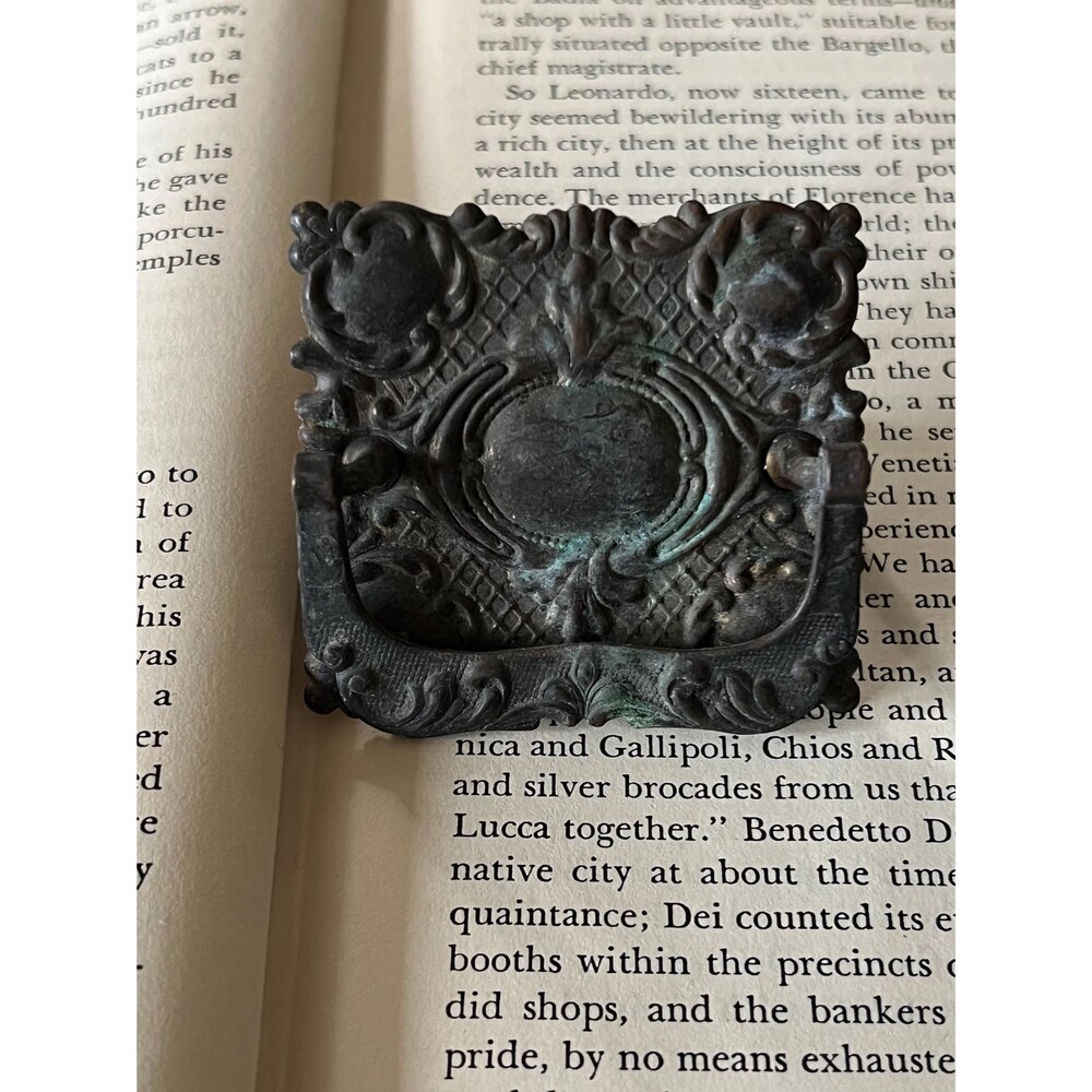 Single Antique Brass Art Nouveu Cabinet/Drawer Pull